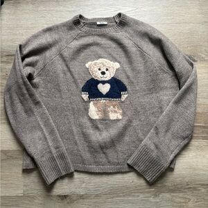 Teddy bear sweater​​